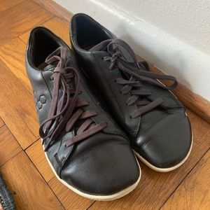 Vivobarefoot geocourt 2 in black leather
